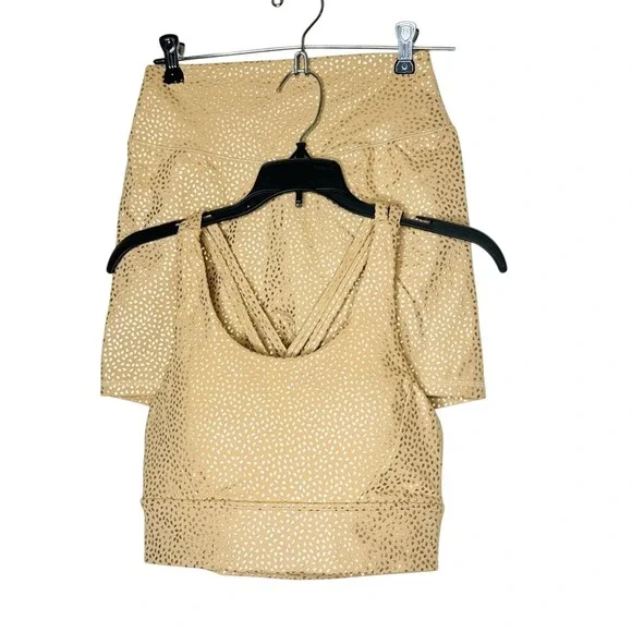 Buff Bunny Collection Womens 2 Pc Sports Bra And Short Set Sz M Yoga Athletic - Picture 1 of 8